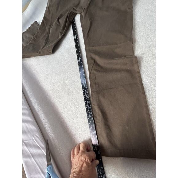 Volcom True To This Chino Pants Sz 34 Brown Casual Straight Leg Flat Front - Picture 10 of 11